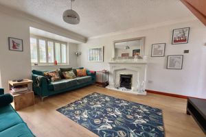 Lounge- click for photo gallery